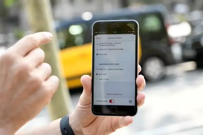 Més del 90% de les persones enquestades en l'últim estiu de m4social amb una discapacitat física té accés a un telèfon mòbil