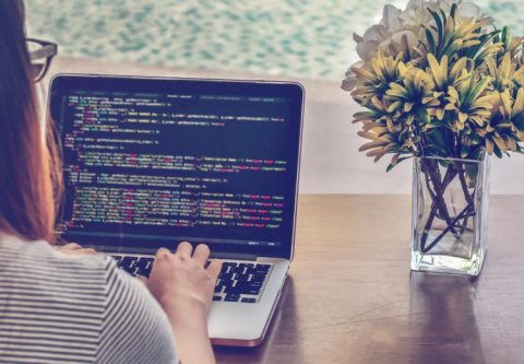 Barcelona City Council fights the digital gender gap