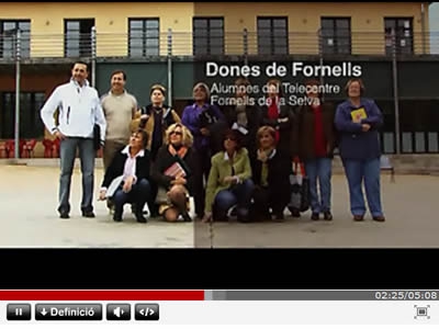 Un grup de dones de Fornells de la Selva, a "Psicopatologia digital"