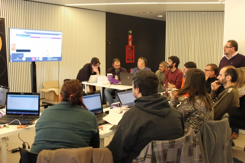 Grup de dinamitzadors/ores a la JdIS 2015