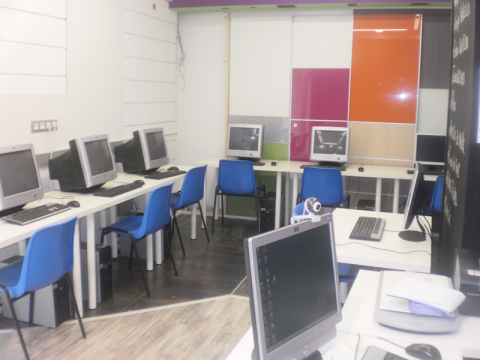 Fotografia del nou local de l'Òmnia Gao Kaló a Gràcia