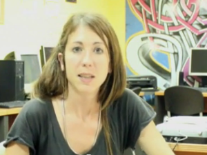 Fotograma del vídeo sobre el treball amb joves al Teb