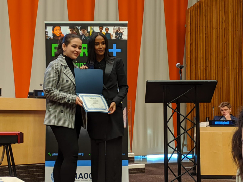 Premi Plural+ al curtmetratge 'Broken Darkness' dels infants de la Fundació Social del Raval 