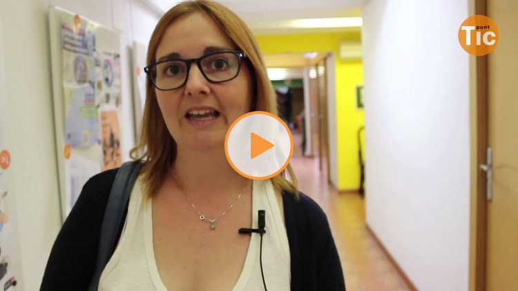 Embedded thumbnail for Vídeo &quot;Créixer amb Codi i Robots: els dinamitzadors opinen!&quot;